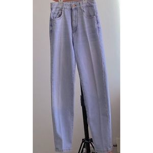 ZARA High Waisted Light-wash Ankle Mom Jeans  size 2